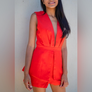 DONATING 03-15 coral orange deep V-neck layered romper